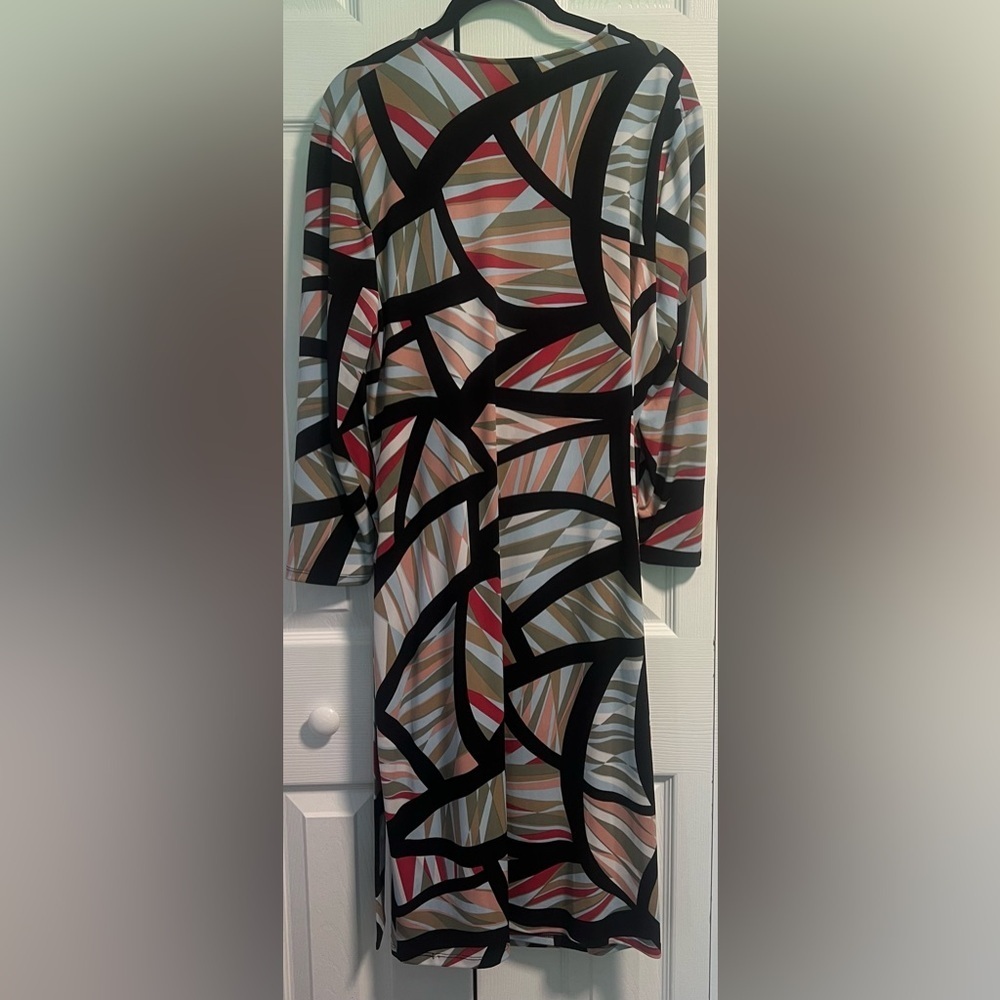 Women's Ann Klein Stylish Multi-color Geometric Wrap Dress - Picture 4 of 4
